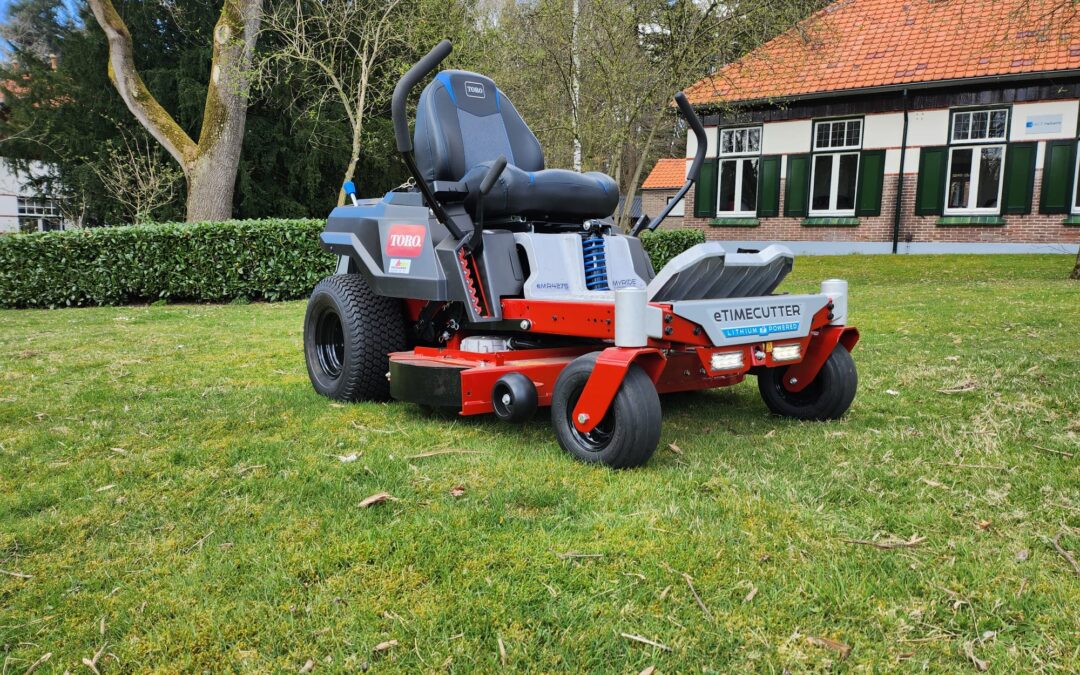 Duurzaam maaien met onze nieuwe elektrische zitmaaier!